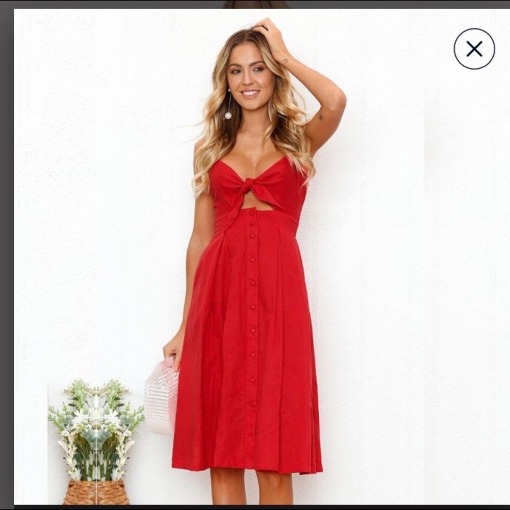 Front tie keyhole dress